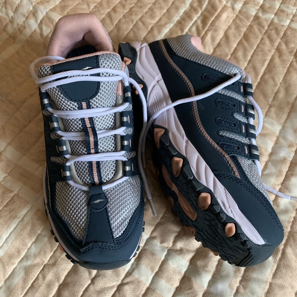 Avia size 9 women’s